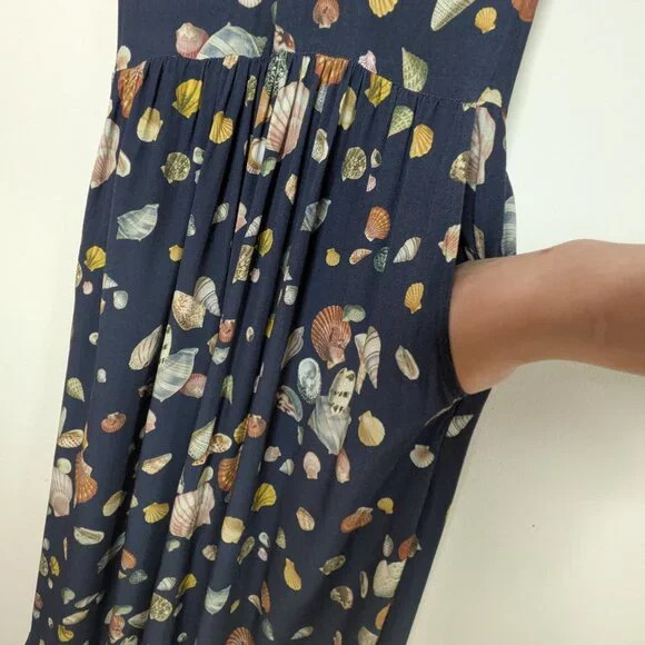 Joanie Albertine Shell Print Midaxi Dress - Picture 5 of 14